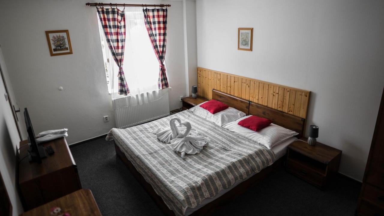 Hotel Atlas ペツ・ポト・スニェシュコウ エクステリア 写真