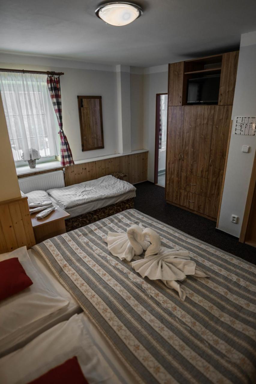 Hotel Atlas ペツ・ポト・スニェシュコウ エクステリア 写真