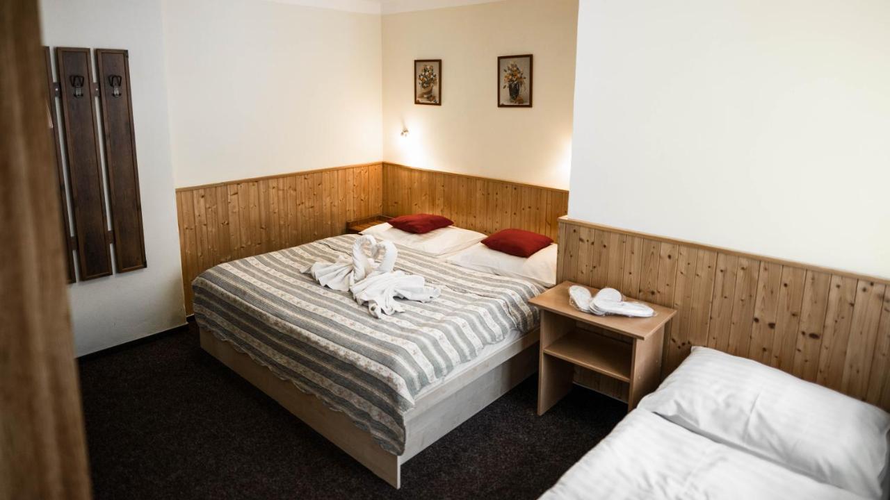 Hotel Atlas ペツ・ポト・スニェシュコウ エクステリア 写真